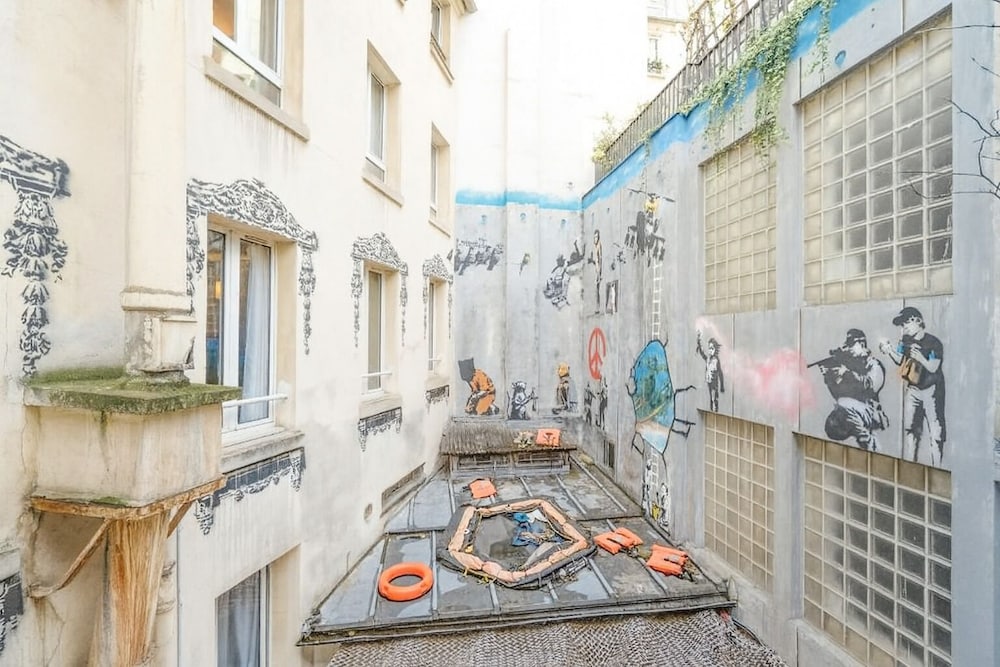 The Walled off Hotel Paris 43/50