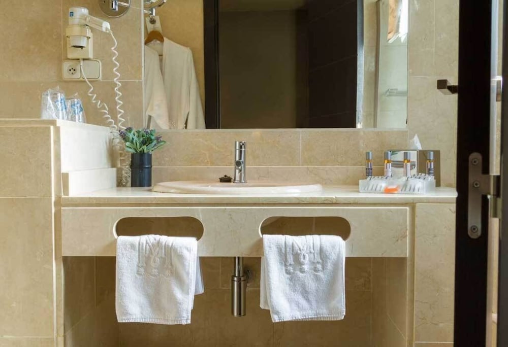 Hotel Moderno 5/55