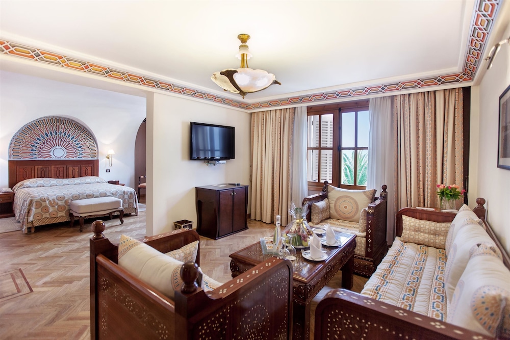 Grand Hotel Villa de France 25/34