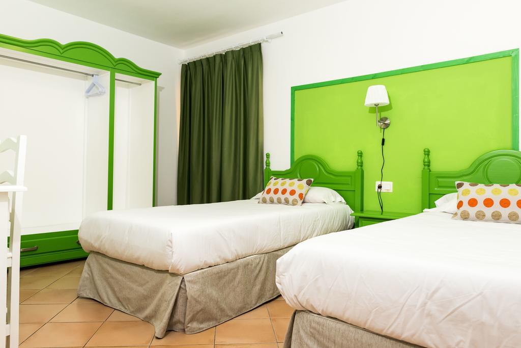 Maxorata Beach Apartments 13/36
