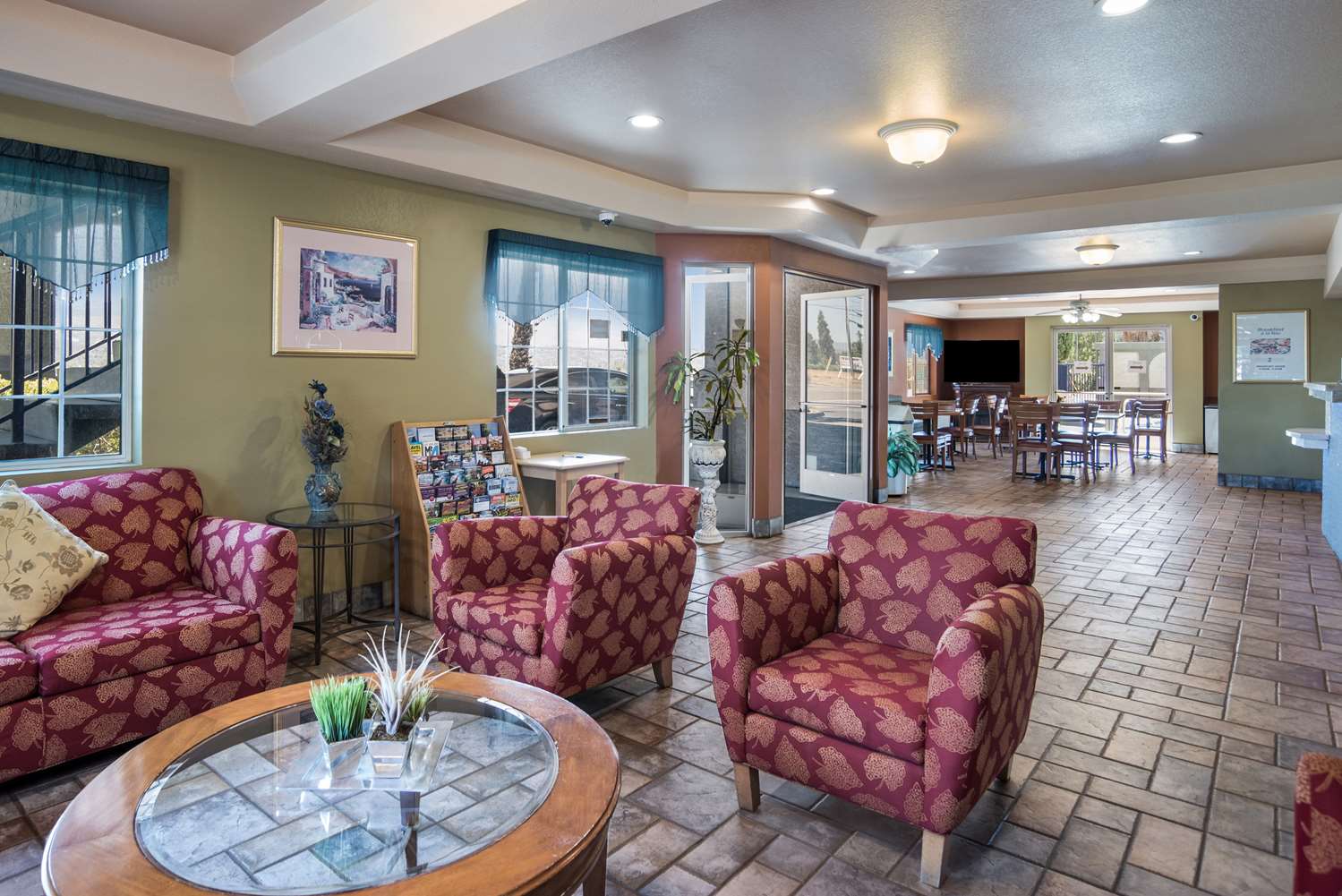 SureStay Hotel by Best Western Ukiah 8/17