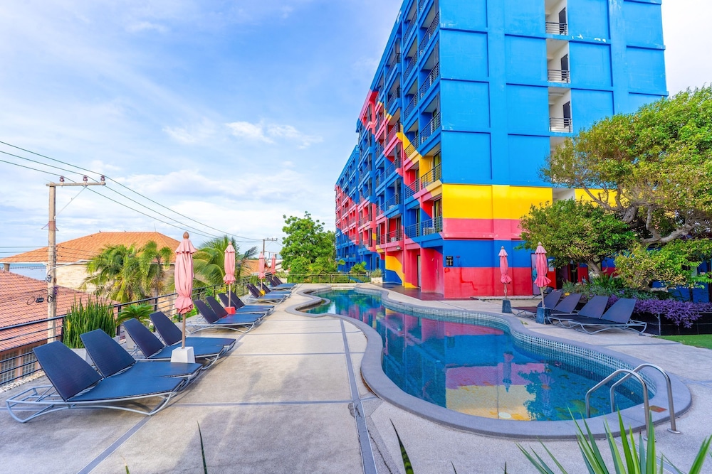 Play Phala Beach Rayong 40/48