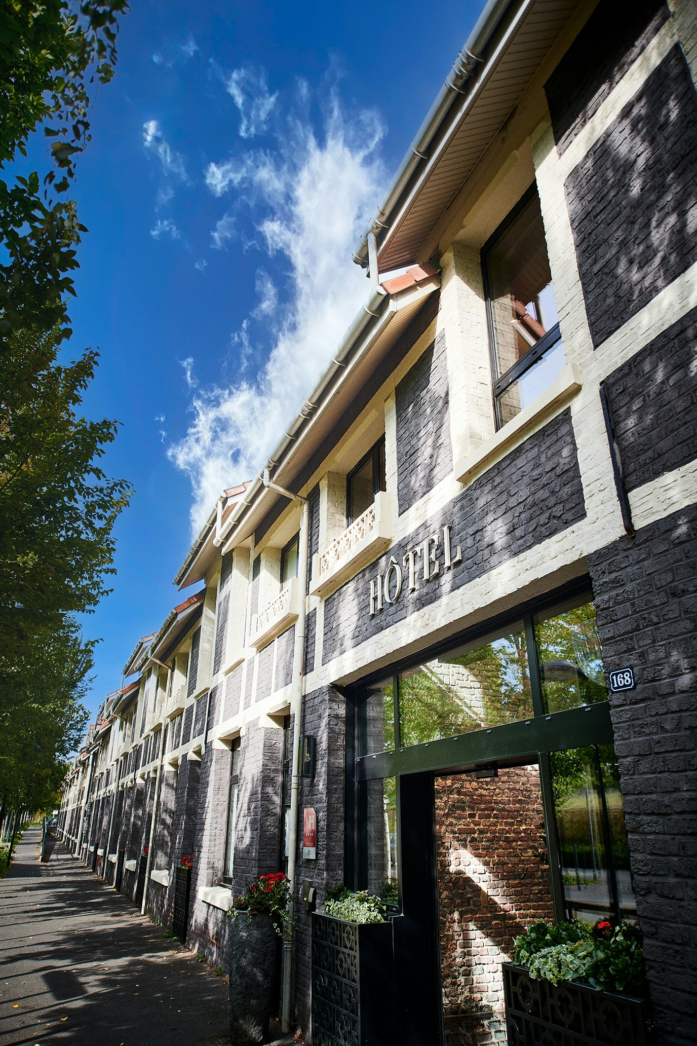Hotel Louvre Lens (40Km From Lille) 2/55