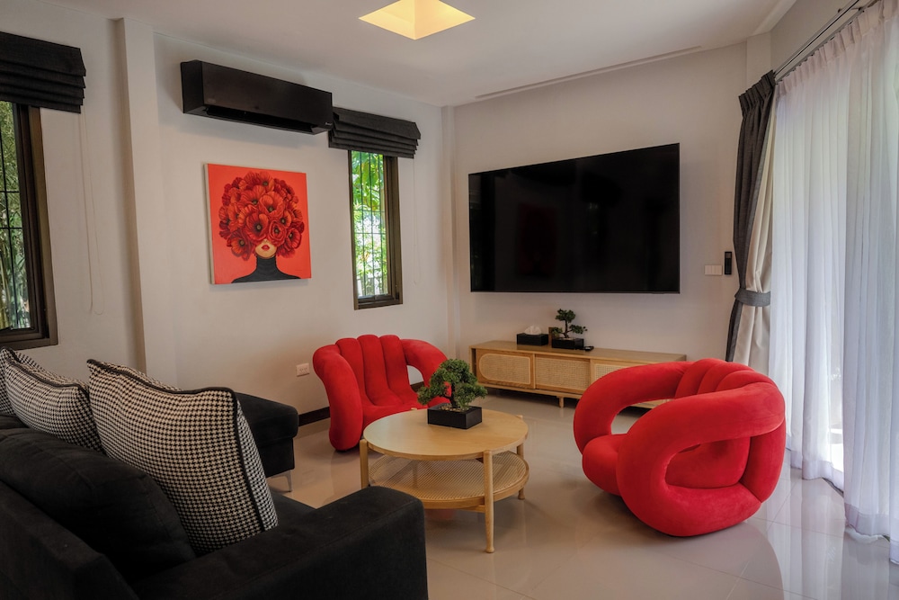 Phangan Beach Resort 46/68