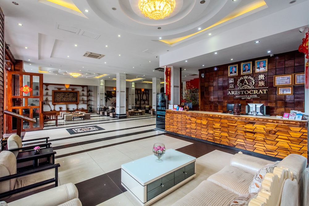 Aristocrat Residence Hotel 5/80