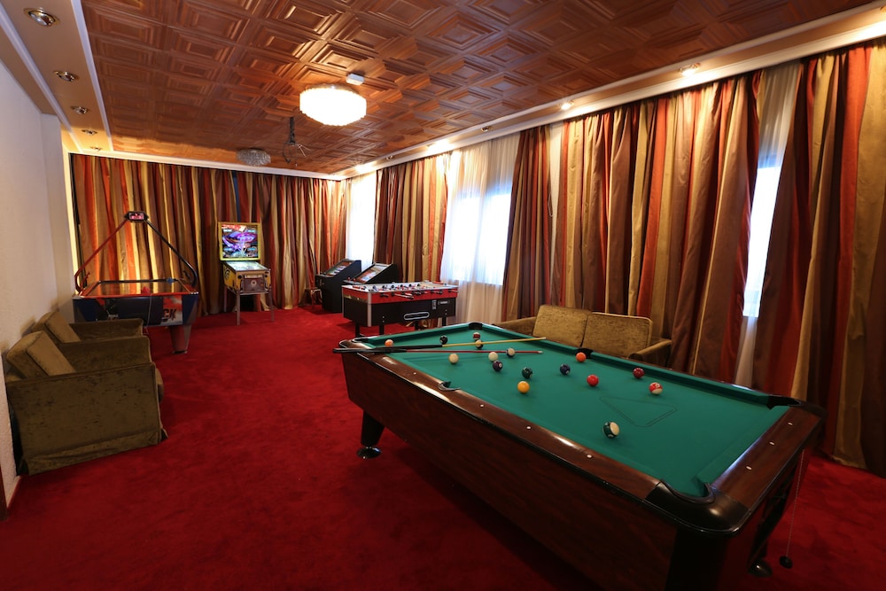 Forest Park Hotel 27/65