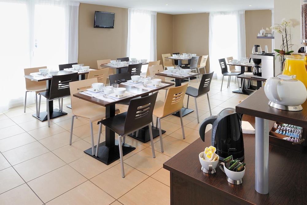 restaurant-cafeteria