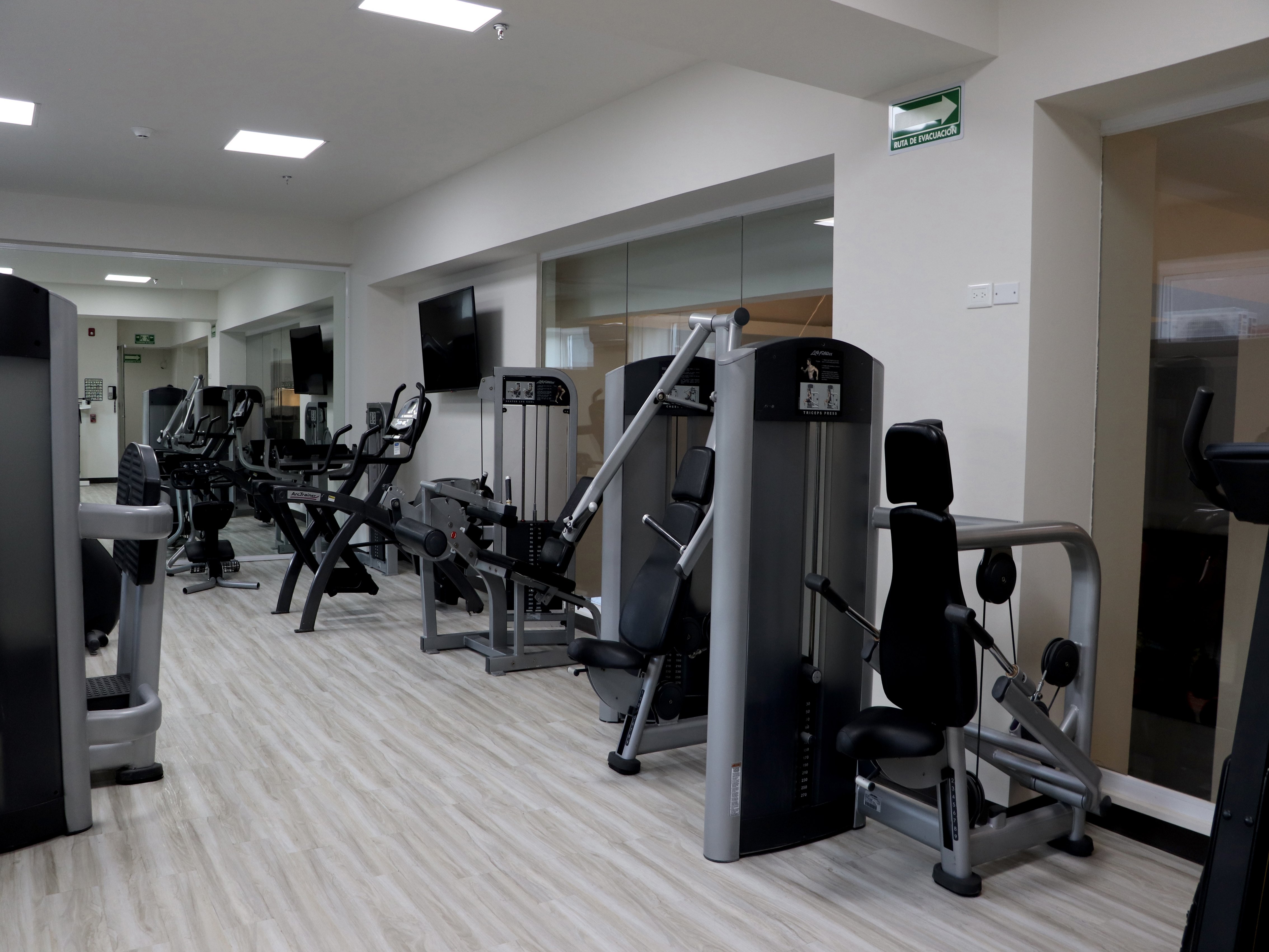 Holiday Inn Express Guaymas 15/37