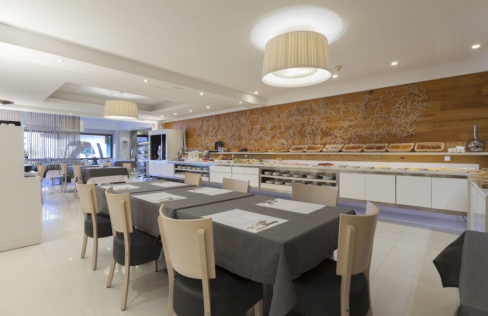 Hotel Canyelles Playa 31/48