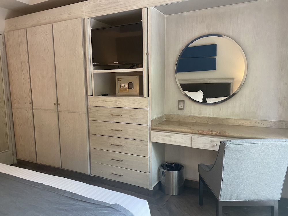 Suites del Angel 9/65