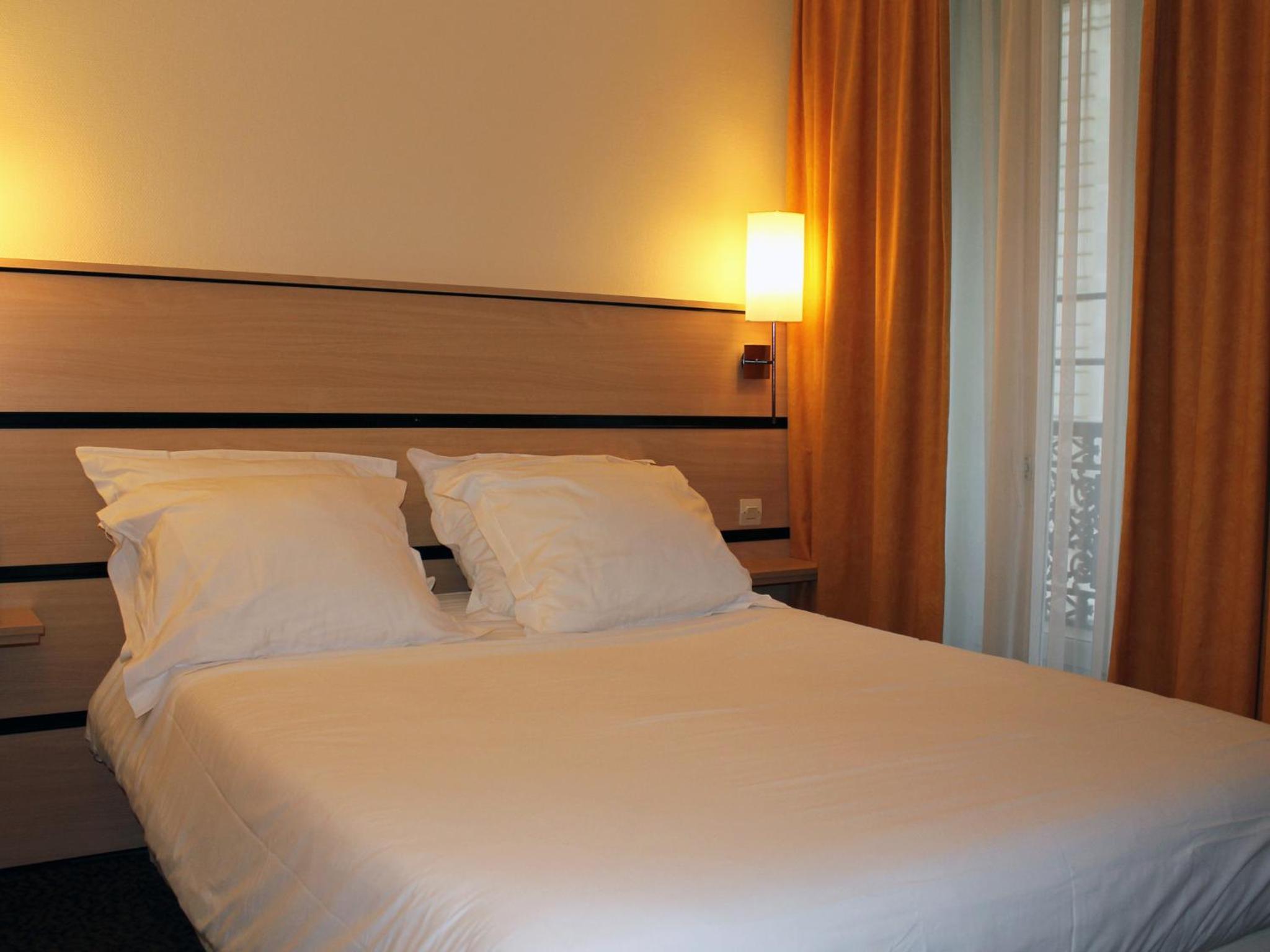 NEW HOTEL SAINT LAZARE 18/45