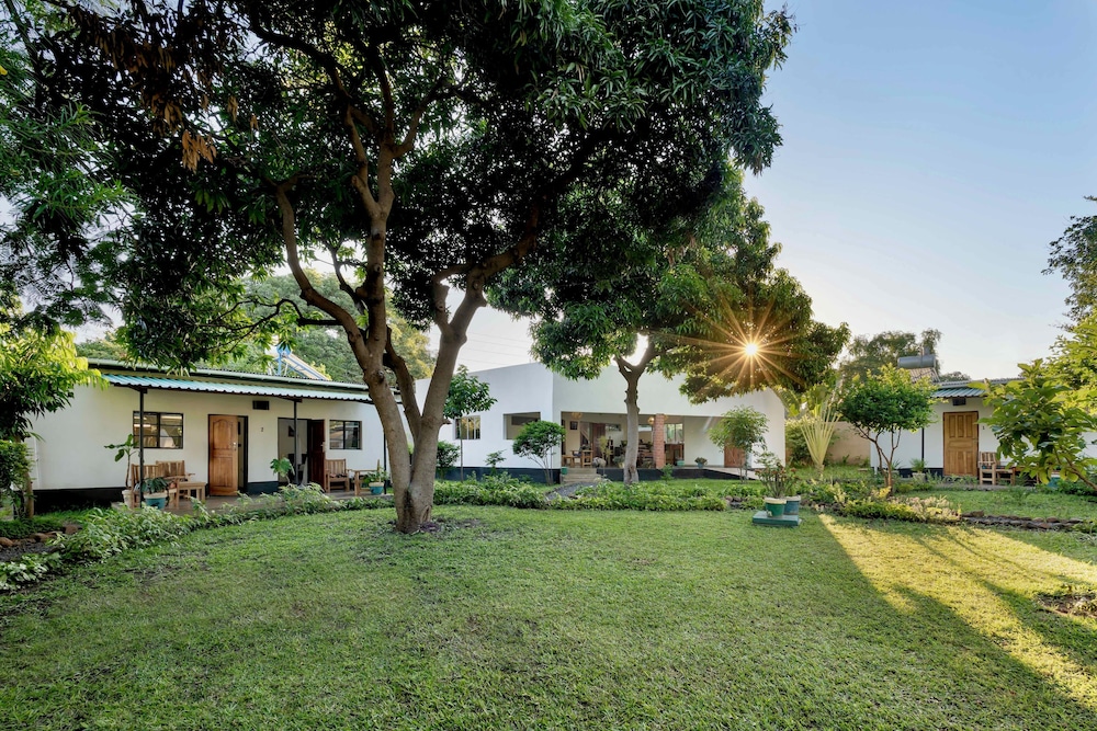 Kamunjila Lodge 44/50