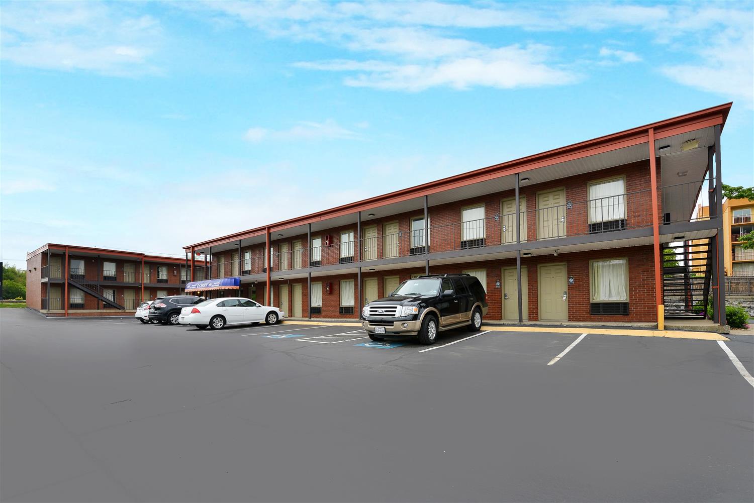 Americas Best Value Inn Nashville Downtown 17/17