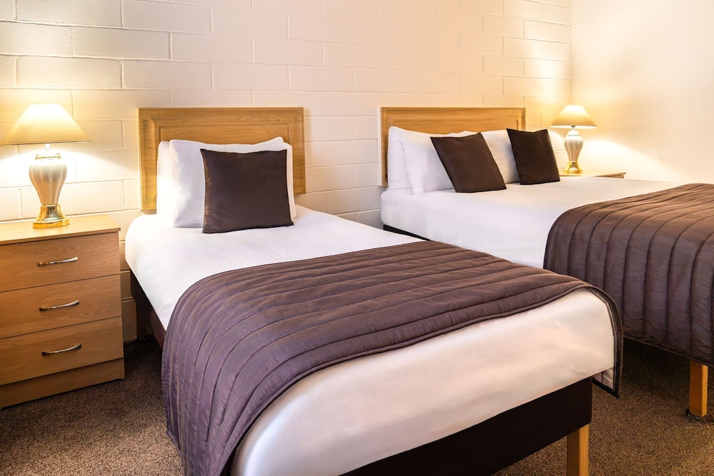 Waterside Hotel Peterhead 18/60