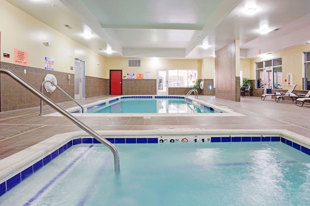 Holiday Inn Casper East - Medical Center 30/63