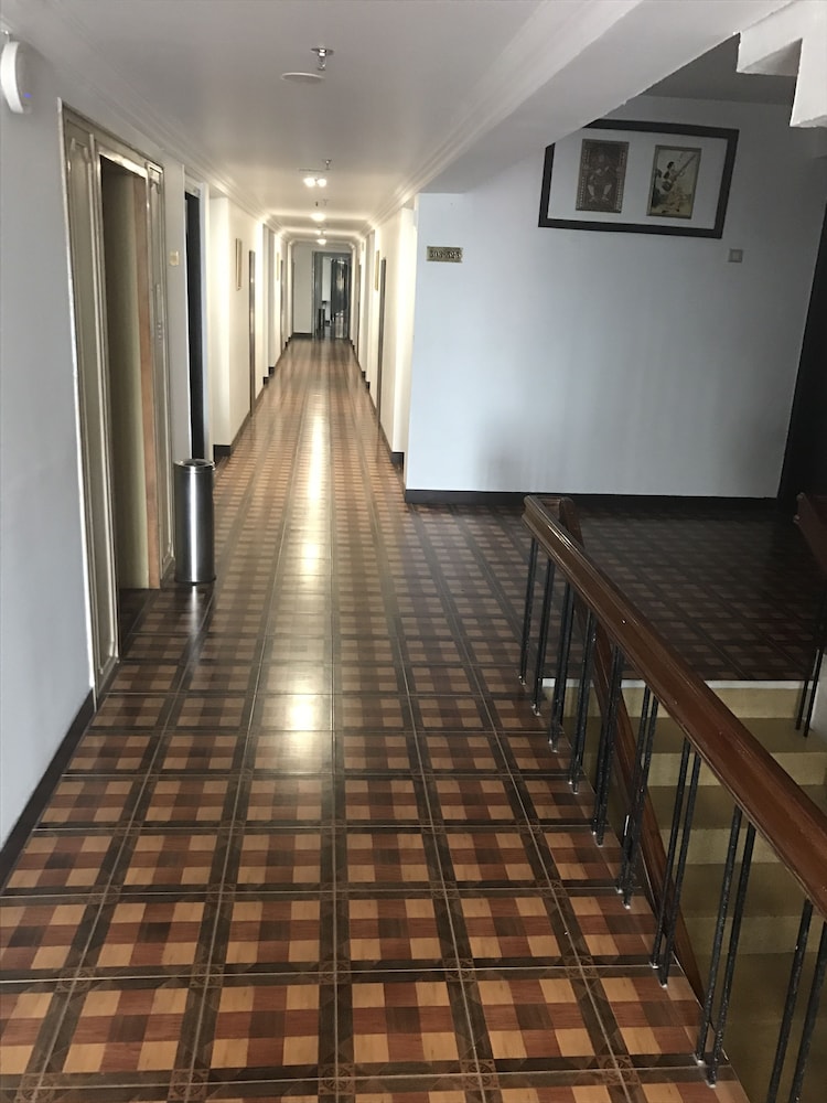 Presidency Hotel 36/63