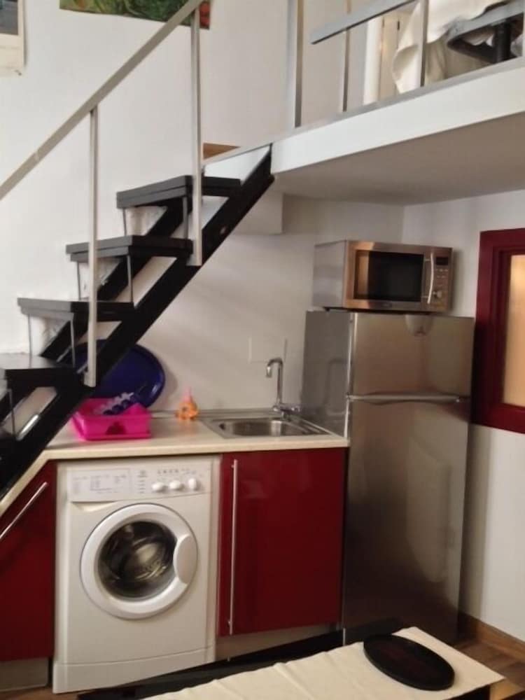 PIZARRO HOSTAL 8/50