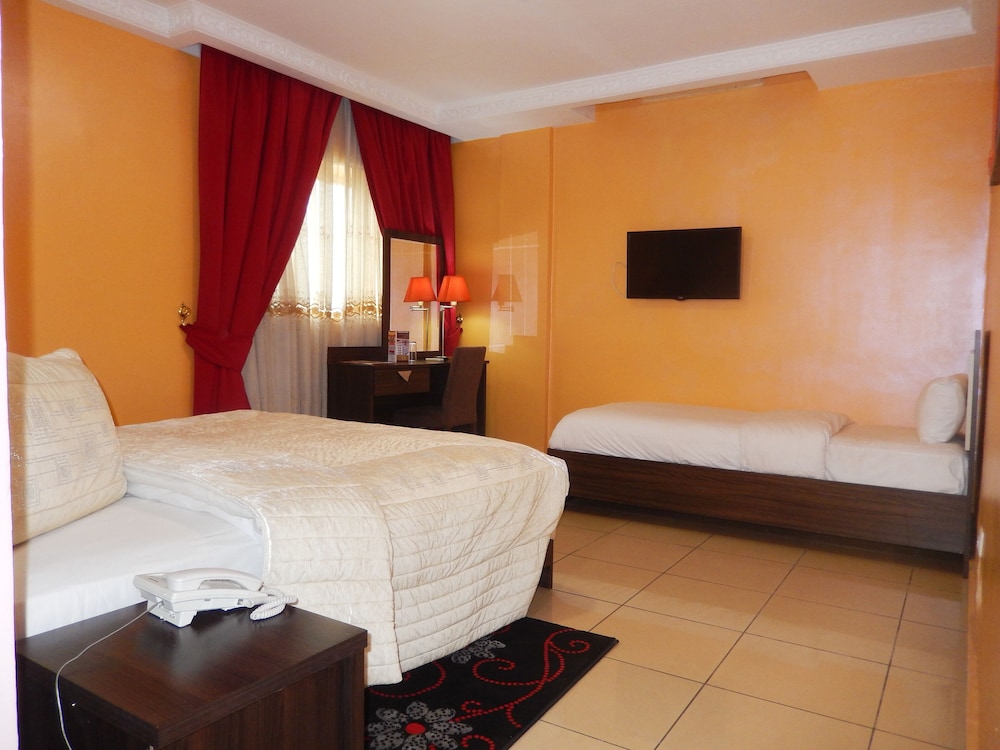 Noubou International Hotel 9/50