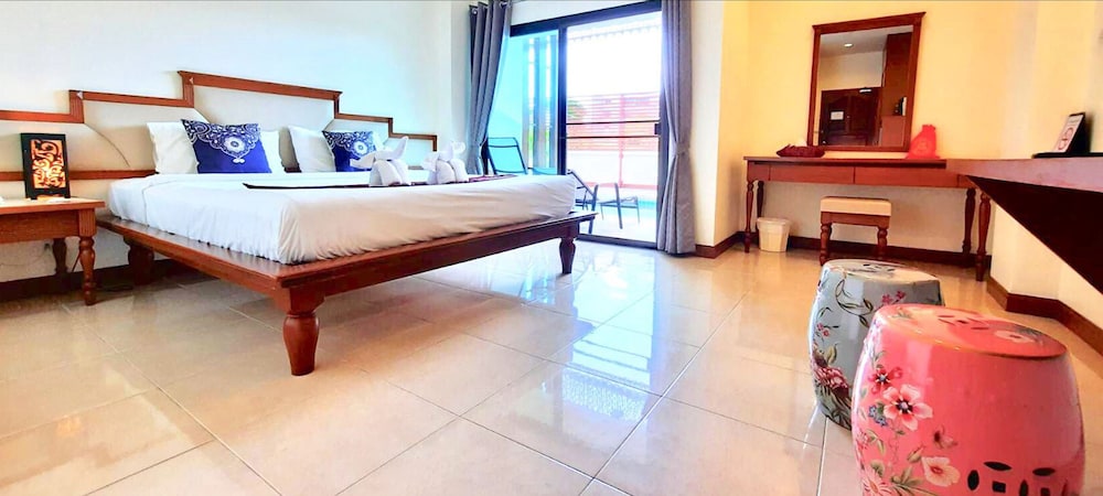 Mei Zhou Phuket Hotel 29/67