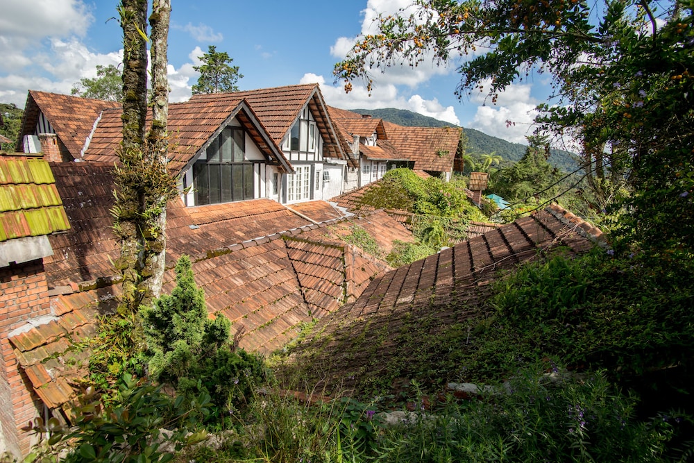 The Bala's Holiday Chalet 45/50
