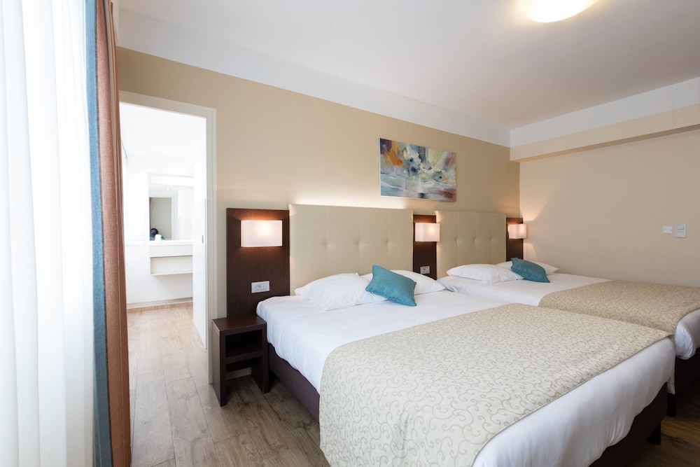 Hotel Rotonde 36/73