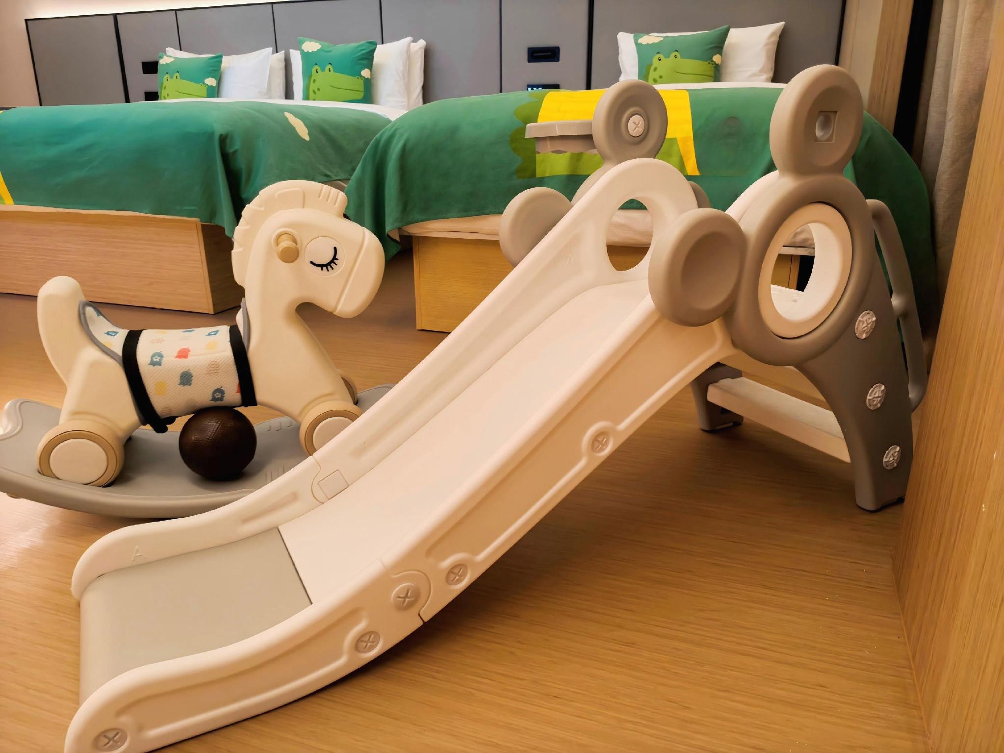 Xianze Hotel (Guangzhou North Railway Station Huadu Auto City Metro Station Branch) 30/40