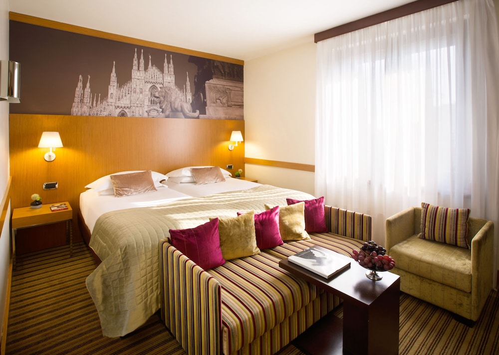 Starhotels Tourist 15/45