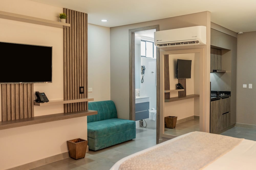 Amari Living Suites 21/31