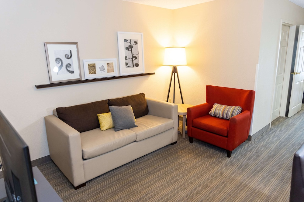Country Inn Suites By Radisson Lehighton Jim Thorpe Pa 28/34