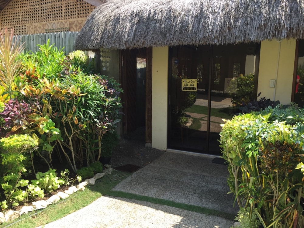 Chiisai Natsu Little Summer Resort 2/39