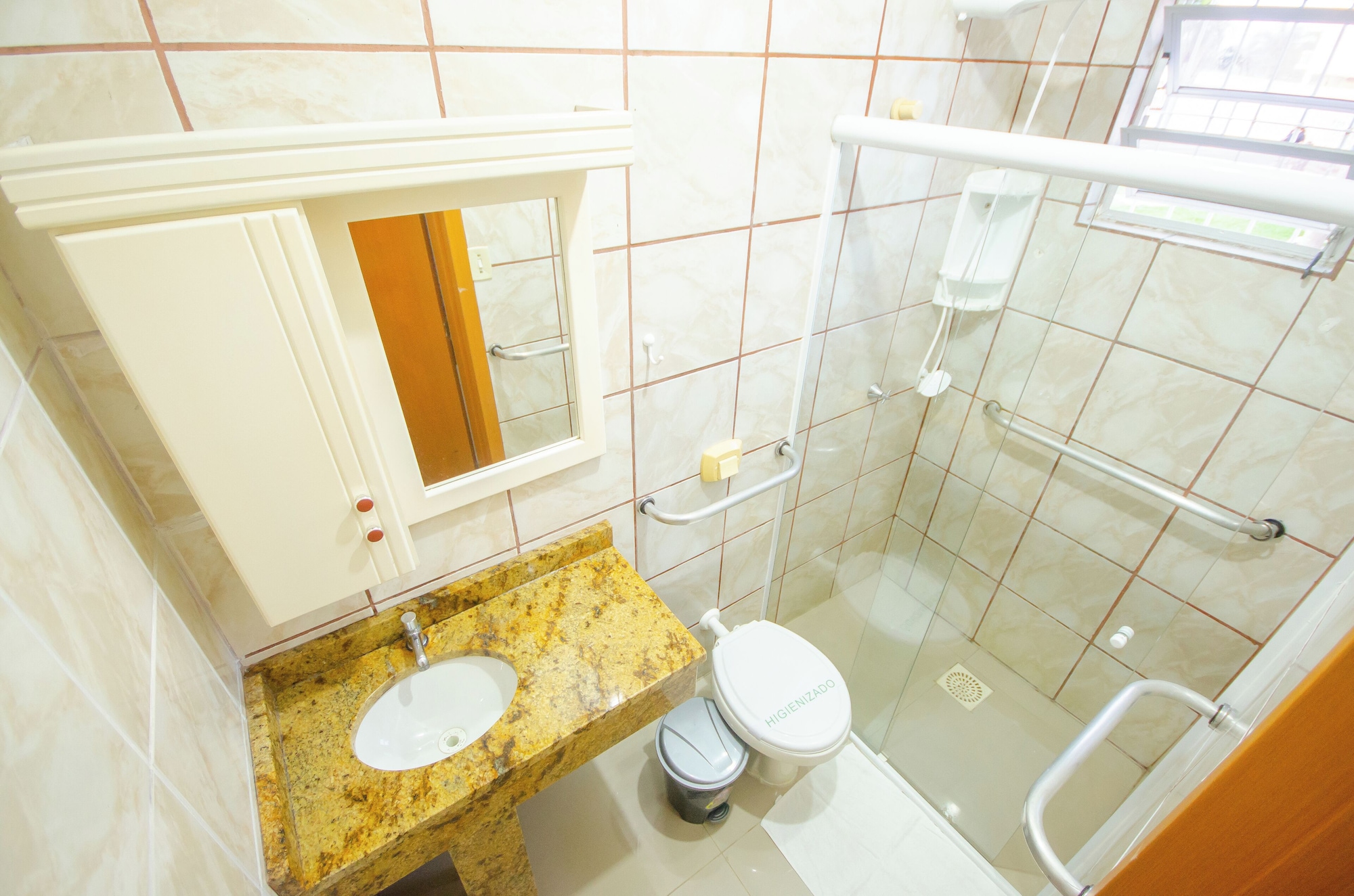 Economy, Triple, 1 Double and 1 Single Bed, Hotel Penha 2/2