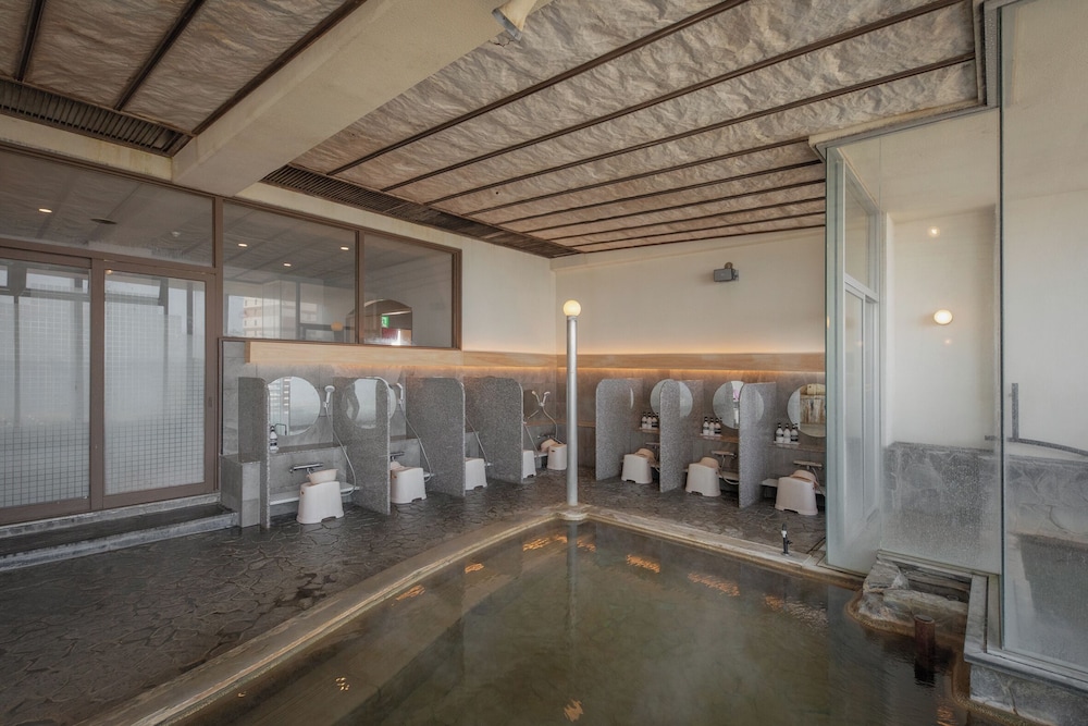 Hotel New Tsuruta 37/71