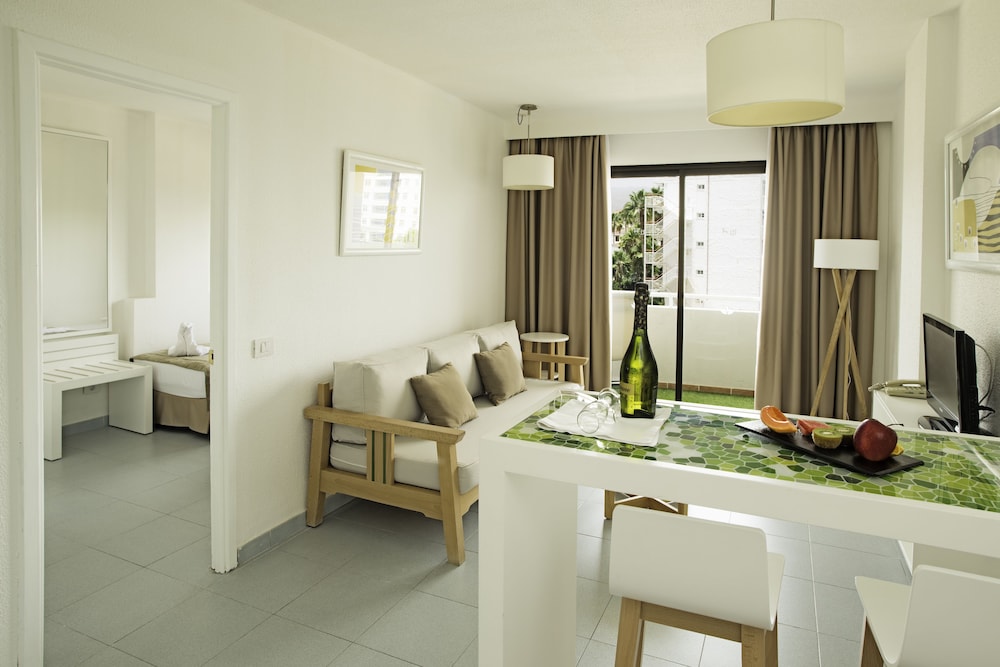 Hotel LIVVO Anamar Suites 65/65