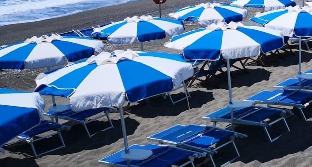 Hotel Tirreno 40/43