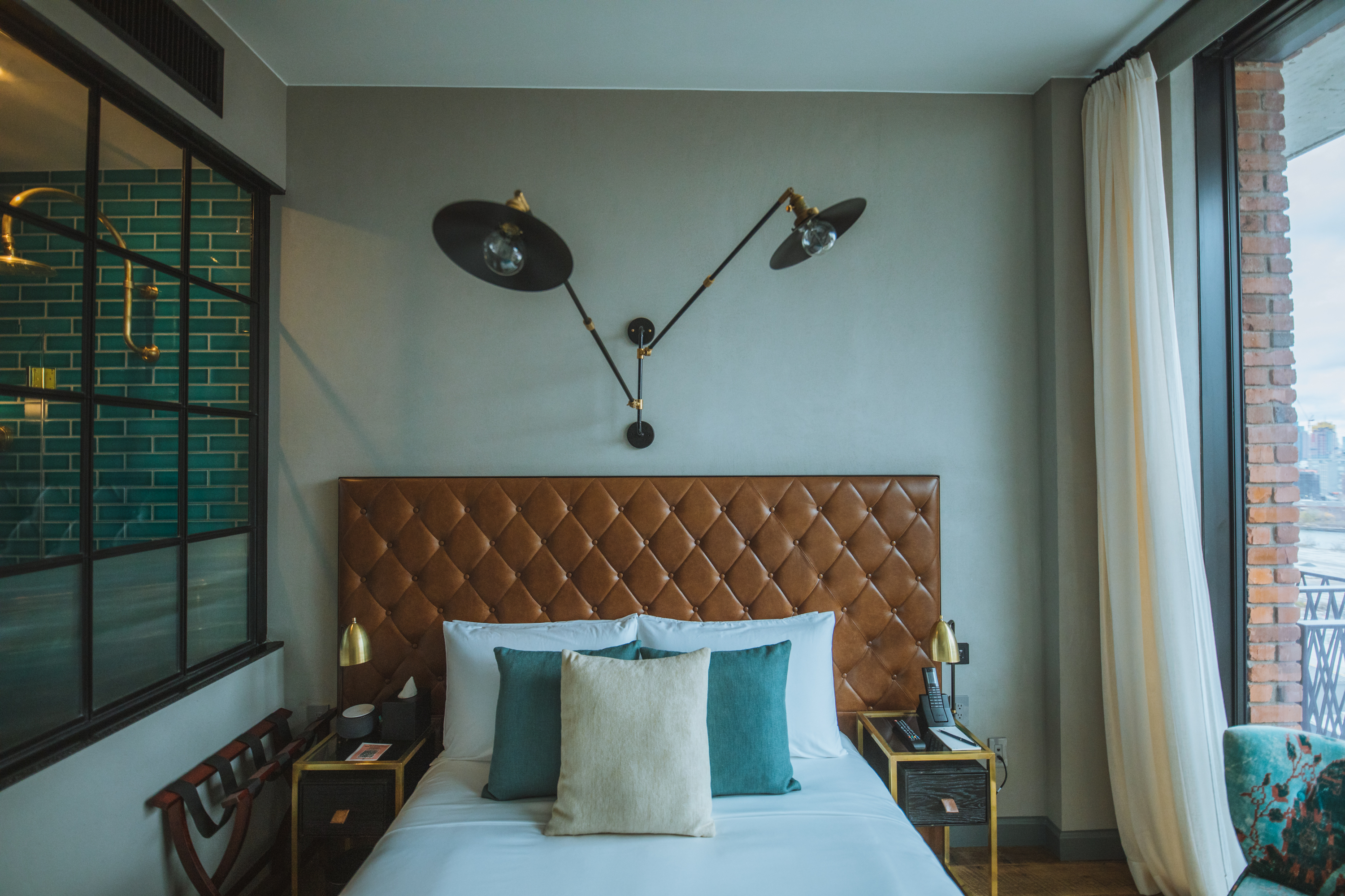 Studio, King Bed, Terrace, Arlo Williamsburg 3/6