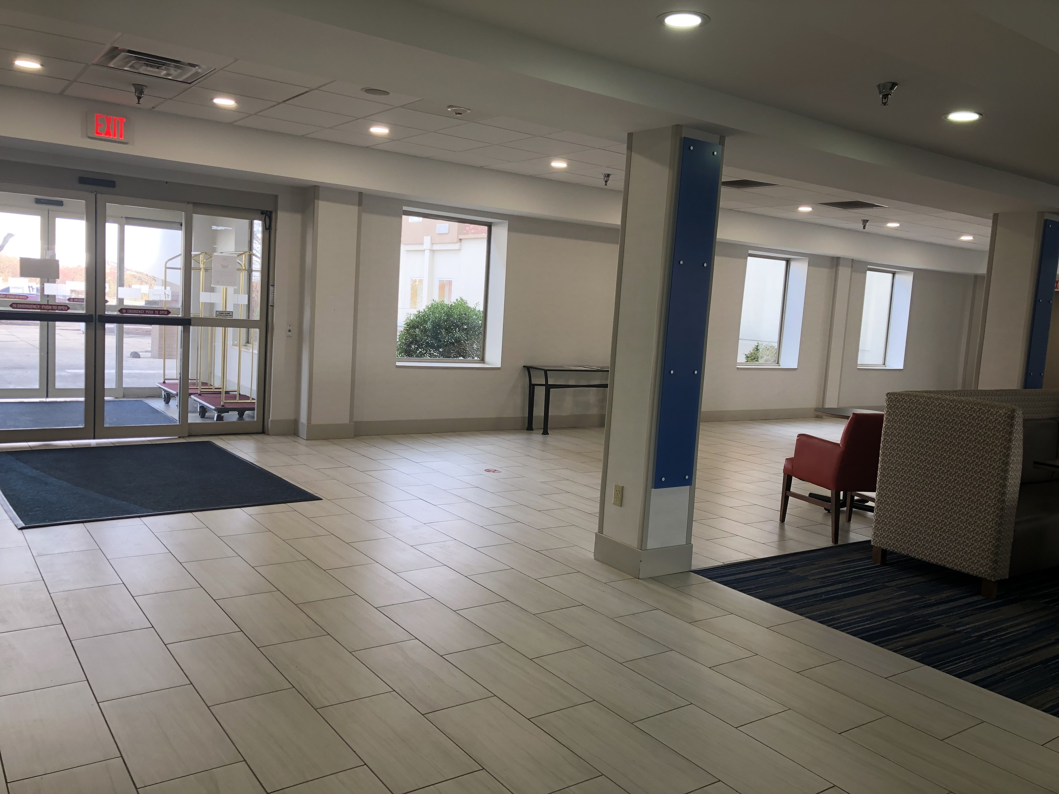 Holiday Inn Express and Suites Pittsburgh West Mifflin, an IHG Hotel 25/46