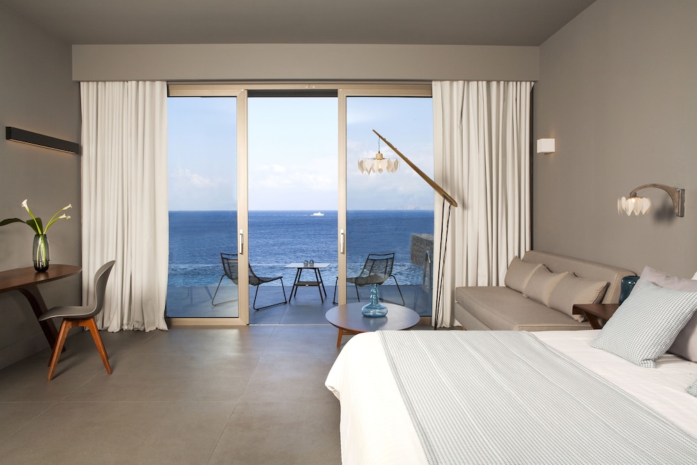 Deep Blue, Suite, Bungalow, 2 Double Beds, Water Front, Private Pool