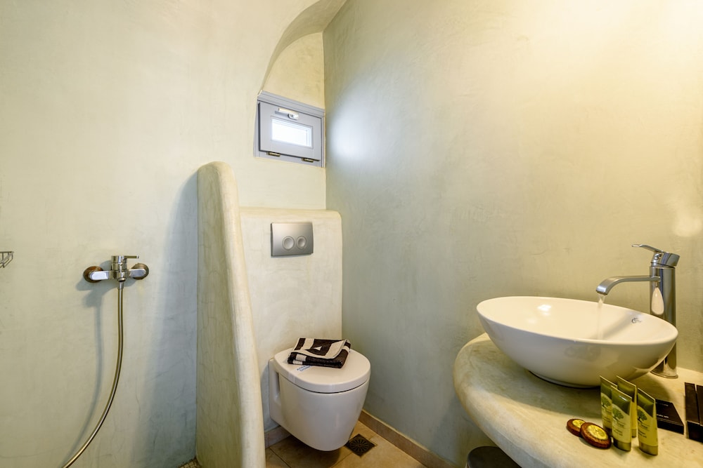 Anatoli Hotel and Spa 63/70