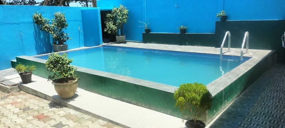 Sajee Villa 48/50