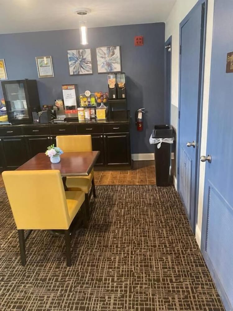 Fairview Inn - Greensboro Airport 10/21