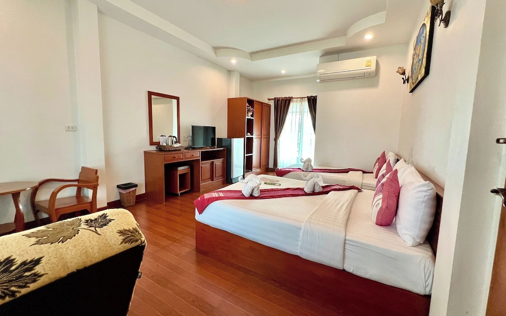 Sawadeelanna Hotel 11/63