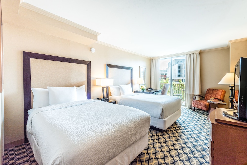 One Washington Circle DC, Tapestry Collection by Hilton 16/45