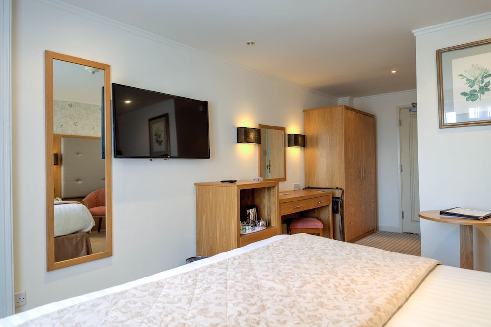 Langstone Cliff Hotel 29/80