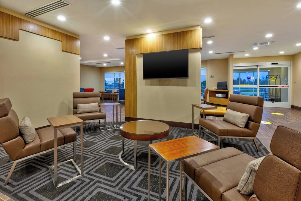 TownePlace Suites by Marriott Grand Rapids Airport Southeast 45/48