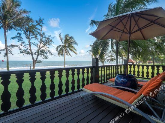 Club Med Cherating Beach 4/22