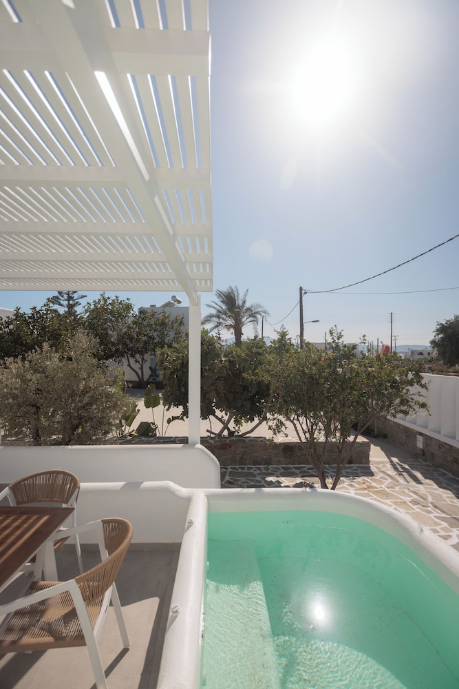 Agia Anna Living 23/50