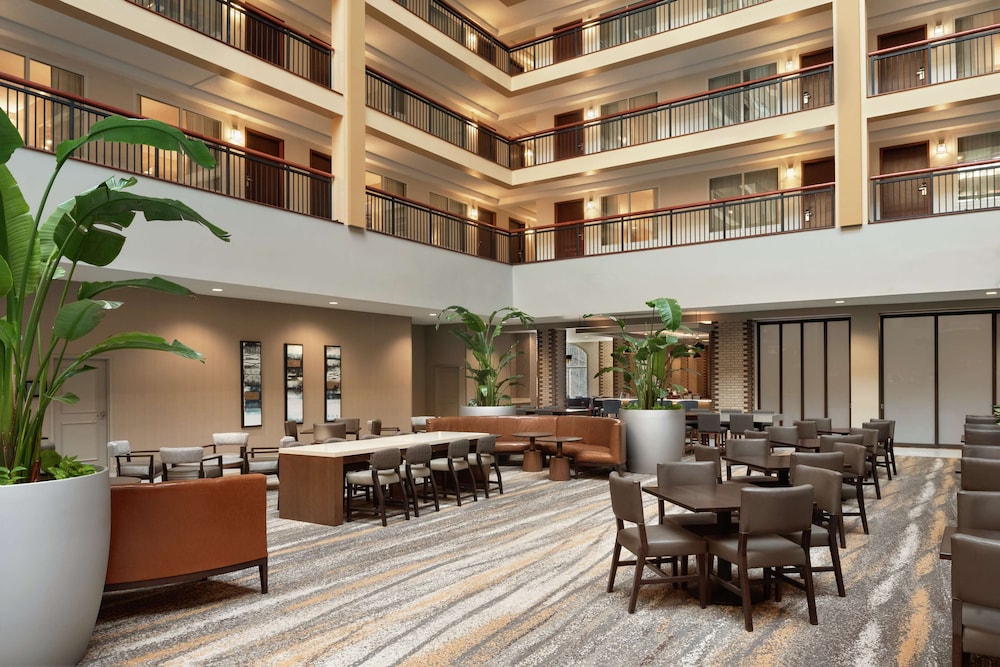 Embassy Suites by Hilton Cleveland Rockside 22/33