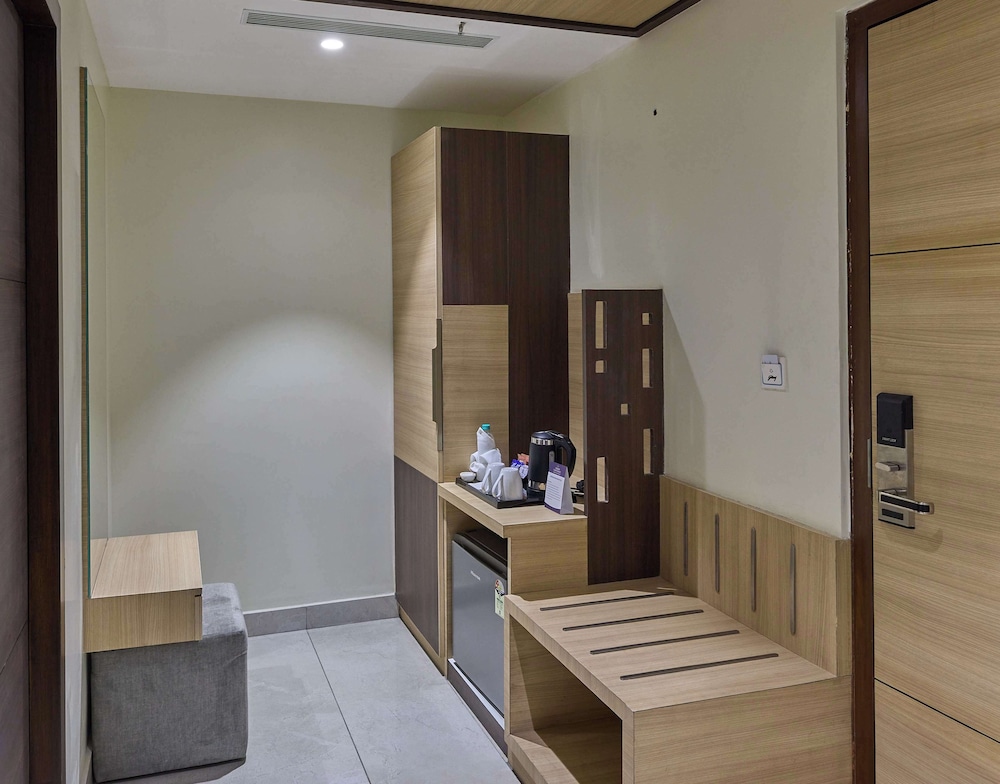 Grand Continent Hosur A Sarovar Portico Affiliate Hotel 19/47
