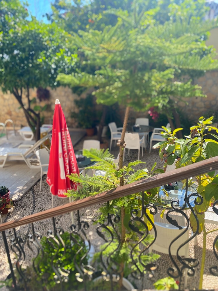 Kaleici Hotel 3/63