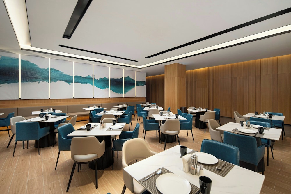 Fairfield by Marriott Shijiazhuang Station 15/18